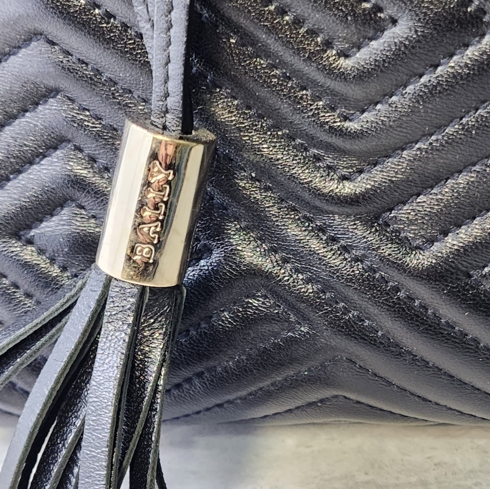 Bally Handbag - Picture 2 of 15
